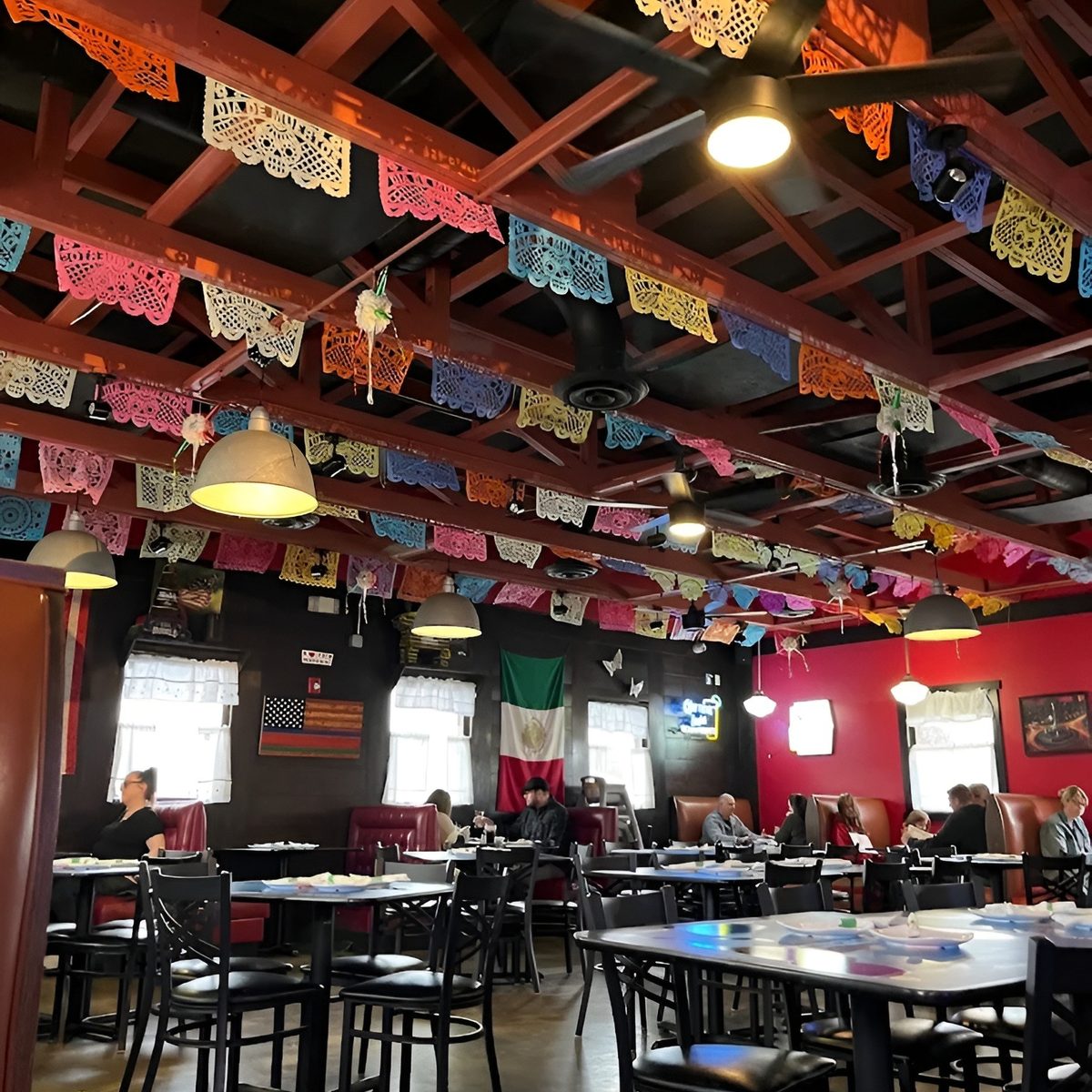 Dover Guests Praise Flavor & Atmosphere